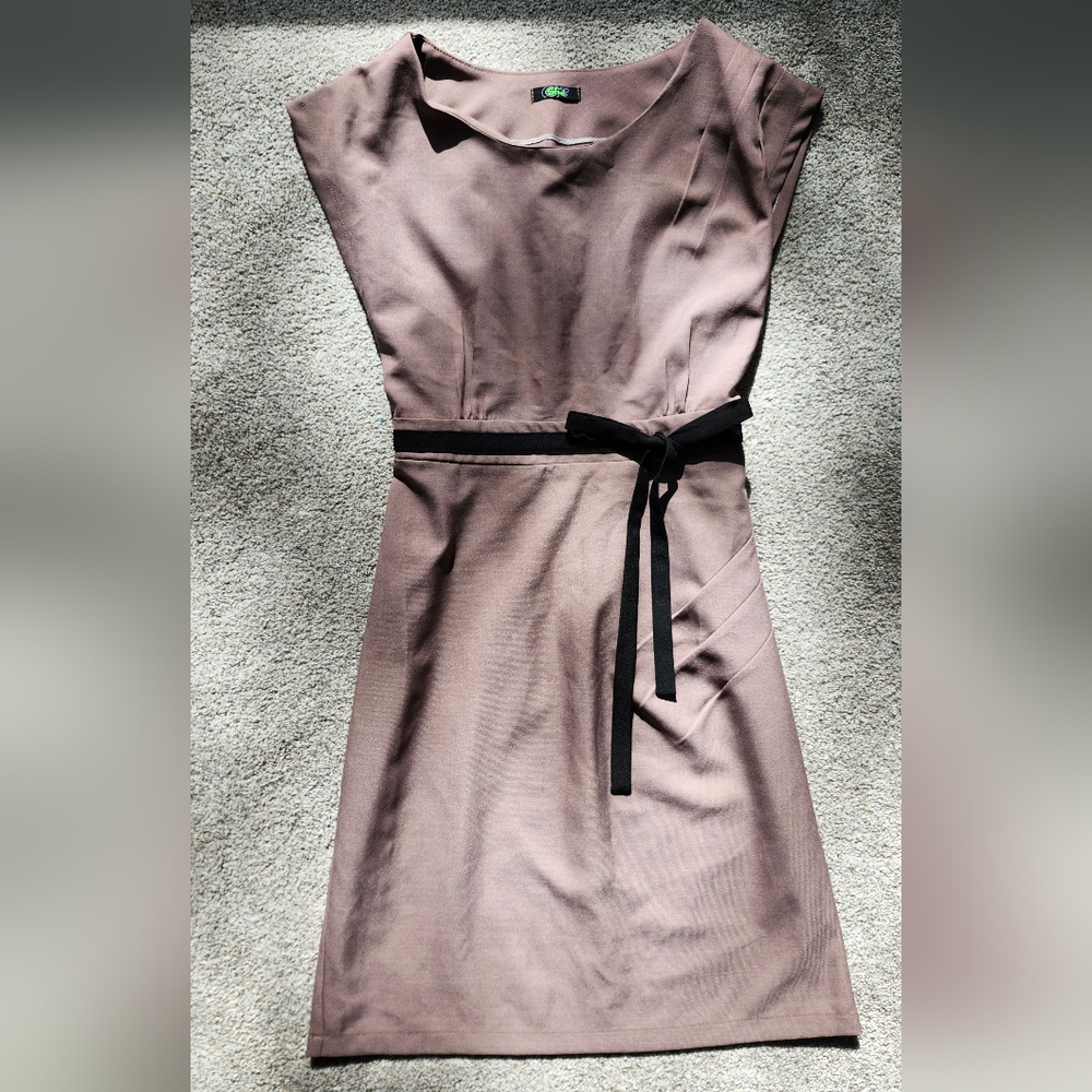 Elegant Brown Dress with Black Accent
